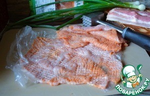 Шашлыки-рулеты из индейки с беконом Шашлыки-рулеты из индейки с беконом