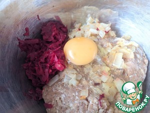 Шведские котлеты со свеклой из индейки Шведские котлеты со свеклой из индейки