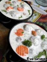 Сливочный гратен с фрикдельками и пармезаном Сливочный гратен с фрикдельками и пармезаном