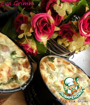 Сливочный гратен с фрикдельками и пармезаном Сливочный гратен с фрикдельками и пармезаном