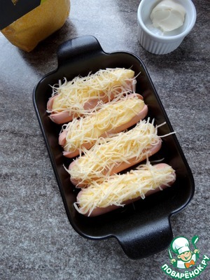 Сосиски с полентой под сыром