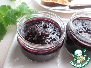 Соус с черникой и ревенем Соус с черникой и ревенем