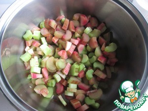 Соус с черникой и ревенем Соус с черникой и ревенем