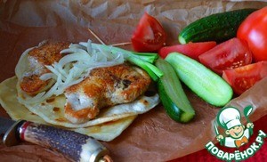 Стейк индейки с беконом и зеленью