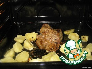 Свинина, запечeнная с картофелем
