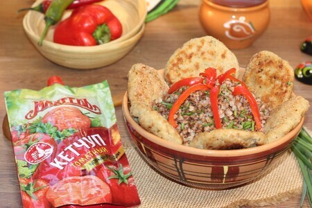 Свиные котлеты с гречкой и соусом #махеевъ Свиные котлеты с гречкой и соусом #махеевъ