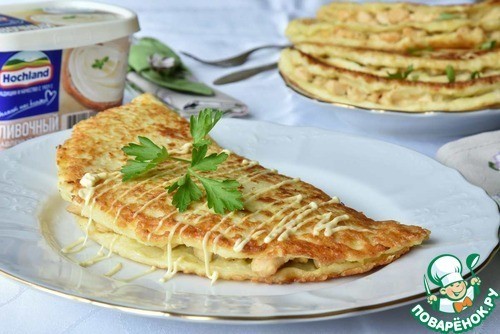 Сырная курица в кабачковых блинчиках Сырная курица в кабачковых блинчиках