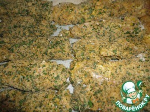 Сырная панировка с зеленью и блюда с ней