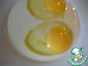 Сырная панировка с зеленью и блюда с ней