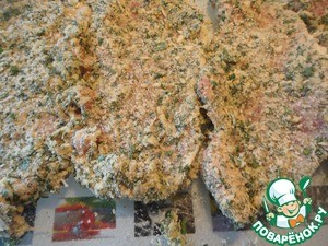 Сырная панировка с зеленью и блюда с ней