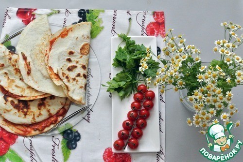 Тортильи с начинкой из индейки