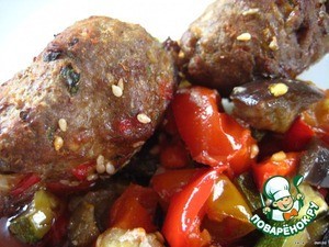 Турецкие котлеты "Кефте" с овощным гарниром