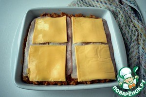 Запеченная полента с мясным соусом Запеченная полента с мясным соусом