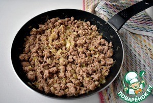 Запеченная полента с мясным соусом Запеченная полента с мясным соусом