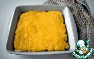 Запеченная полента с мясным соусом Запеченная полента с мясным соусом