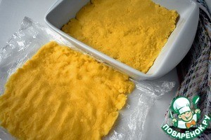 Запеченная полента с мясным соусом Запеченная полента с мясным соусом