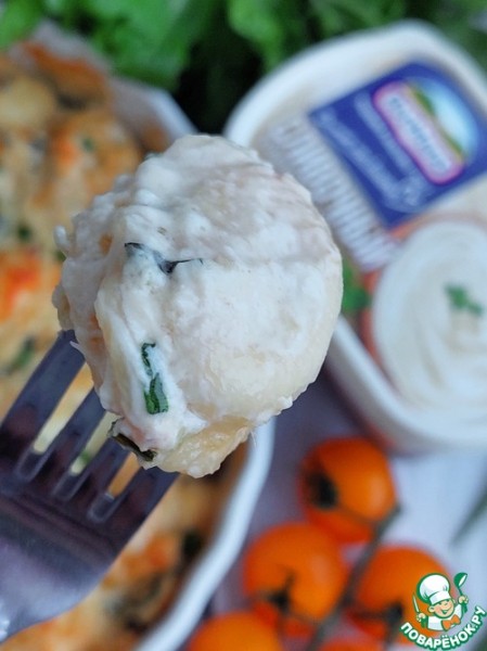 Запеченные пельмени в сырно-сметанном соусе Запеченные пельмени в сырно-сметанном соусе