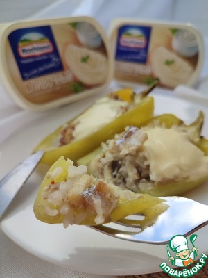 Запечённые перцы с мойвой