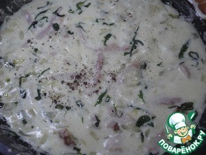 Зеленые равиоли с чесночным соусом