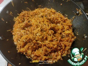 Жареная капуста с баклажанами и перцем