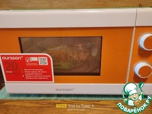 Жареная капуста с баклажанами и перцем