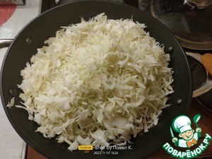 Жареная капуста с баклажанами и перцем