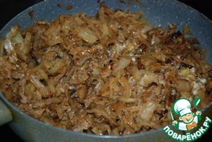 Жареная капуста с мясом и сыром