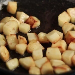 Жареный картофель с мясом Жареный картофель с мясом