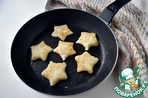 Звездочки из поленты с ягодным киселем