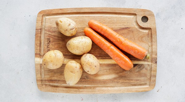 Селедка под шубой с икрой минтая, пошаговый рецепт с фото на 284 ккал