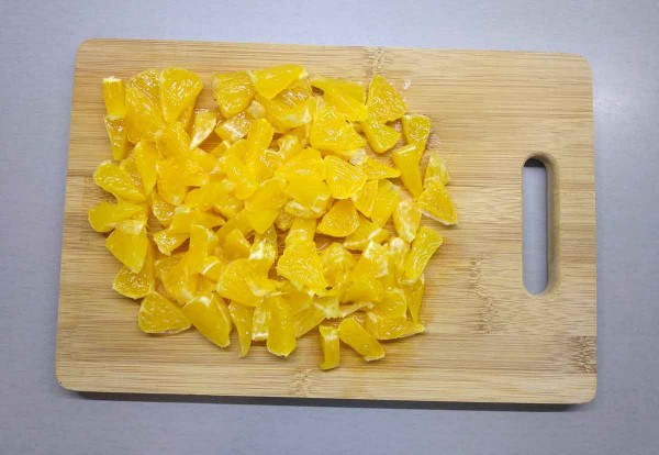 Салат из кальмаров с яблоком и апельсином Салат из кальмаров с яблоком и апельсином