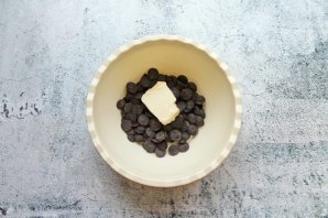 Шоколадный мусс от Джейми Оливера Шоколадный мусс от Джейми Оливера