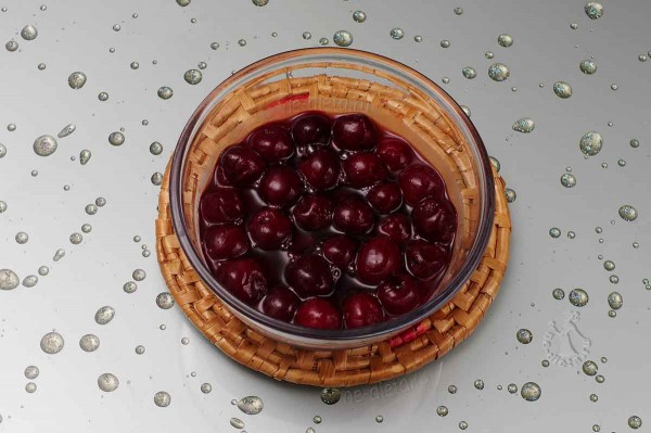 Бисквитный торт с вишней и маскарпоне Бисквитный торт с вишней и маскарпоне