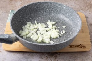 Булгур с помидорами и перцем Булгур с помидорами и перцем