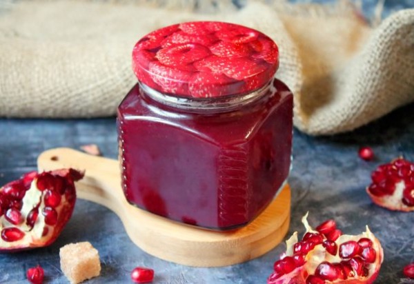 Варенье из гранатовых зерен Варенье из гранатовых зерен