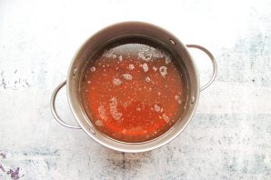 Борщ с квашеной капустой, свеклой и курицей Борщ с квашеной капустой, свеклой и курицей