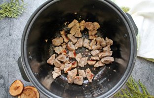 Кукурузная каша с мясом в мультиварке Кукурузная каша с мясом в мультиварке
