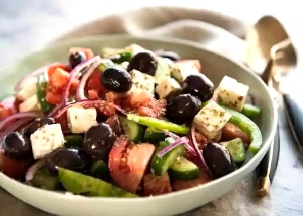 
Классический Греческий салат – 9 пошаговых рецептов с фетаксой	