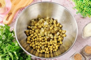 Салат-закуска "Оливье в ветчине" Салат-закуска "Оливье в ветчине"