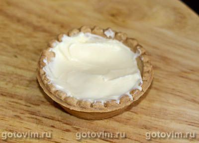 Закуски в тарталетках с сыром и красной икрой «Ёлочки» Закуски в тарталетках с сыром и красной икрой «Ёлочки»