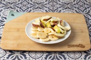 Фруктово-ягодный салат с йогуртом Фруктово-ягодный салат с йогуртом