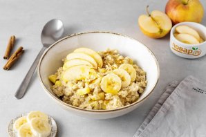 Овсяная каша с яблоком и бананом Овсяная каша с яблоком и бананом