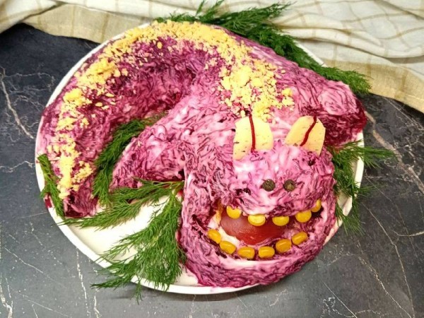 
Салат на Новый 2024 год в виде Дракона – 4 простых и вкусных рецептов	