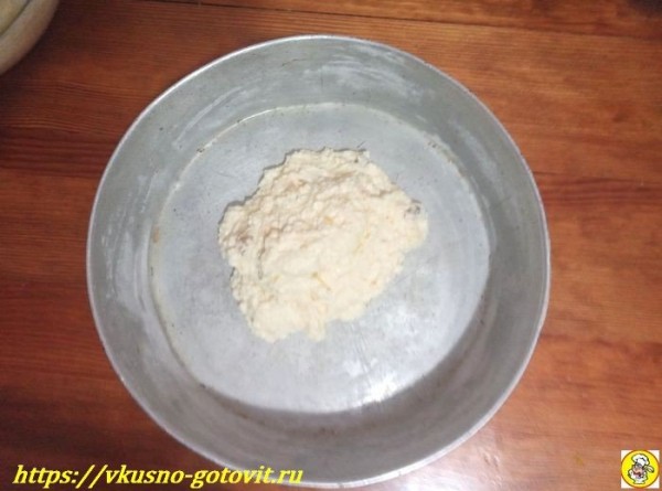 Пышная запеканка из творога с манкой в духовке — рецепт как в детском саду
Пышная запеканка из творога с манкой в духовке — рецепт как в детском саду