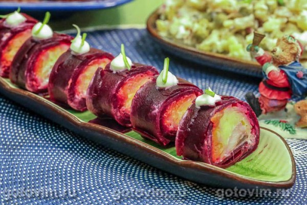 Роллы «Селёдка под шубой» Роллы «Селёдка под шубой»