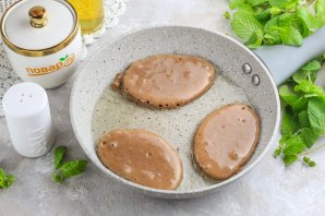 Шоколадные оладьи на кефире Шоколадные оладьи на кефире