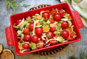 Мойва с овощами в духовке Мойва с овощами в духовке