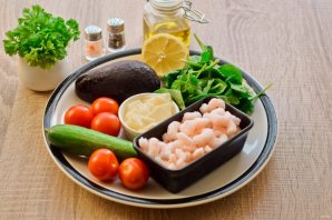 Салат из авокадо с креветками без майонеза Салат из авокадо с креветками без майонеза