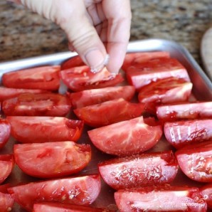 Помидоры, сушеные в духовке Помидоры, сушеные в духовке