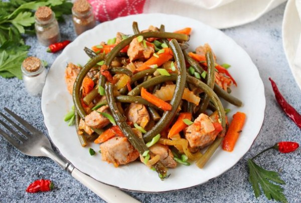 Папоротник со свининой Папоротник со свининой